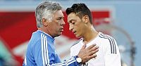 Mesut'u Yerden Yere Vurdu!