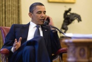 Obama telefonla arayarak Howard'ı tebrik...