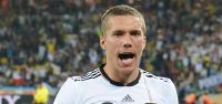 Podolski kadrodan çıkartıldı