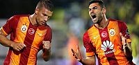 Podolski,Burak Yılmaz'ı tersledi!