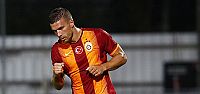 Podolski’ye şaşırtan teklif geldi