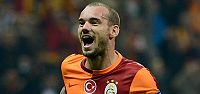 Sneijder, Prandelli'yi aradı ve...