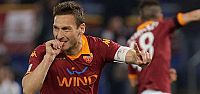 Totti Futbolu Bırakıyor Mu?
