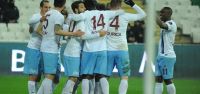 Trabzonspor 10 kişi ile kazandı: 2-1
