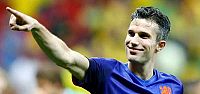 Van Hooijdonk'tan Van Persie'ye: İstanbul'a...