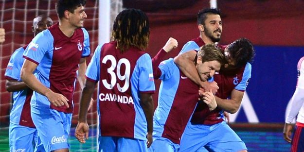 Trabzonspor, Mersin'i tek golle yıktı