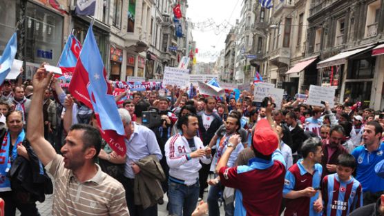 Trabzonspor taraftarından tepki yürüyüşü