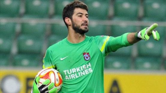 Trabzonsporlu kaleci Akhisar'da