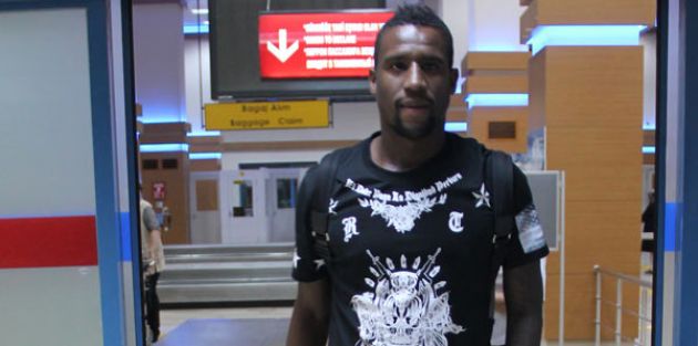 Trabzonspor'un yeni transferi geldi!