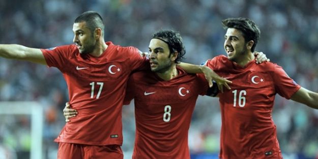 Türkiye-Yunanistan'la özel maç yapacak