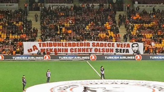 ultrAslan'dan 'Sefa' pankartı