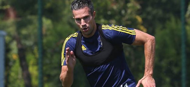 Van Persie Niye  takımdan ayrı çalıştı!