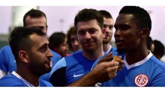 Yusuf Şimşek'ten Eto'o'ya övgü