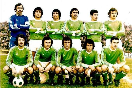 Bursaspor 1976-77   1976-77 sezonunda teknik direktörlüğünü Kemal Omeragic’in yaptığı Bursaspor. Yeşil-beyazlı takım ligi 6.sırada tamamladı. Soldan sağa Ayaktakiler: Osman Uçaner, Kasım Gündüz, Sinan Oral, İhsan Kavak, Bünyamin Çulcu, Sedat Özden. Oturanlar: İbrahim Şener, Mehmet Vahap Çeki, Kemal Batmaz, Feridun Özdiker, Tacettin Ergürsel.