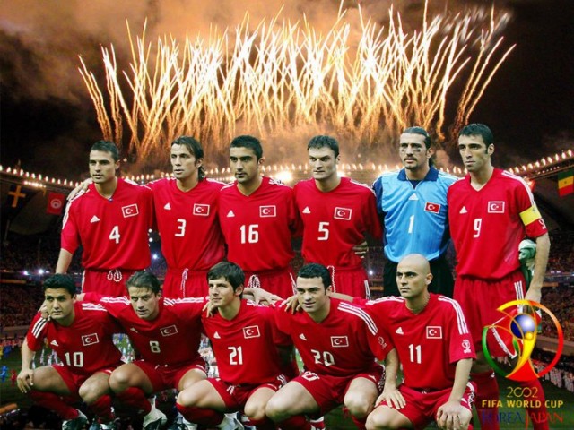 2002 Dünya Kupası'nda 3. olan efsane Milli Takım kadrosu.